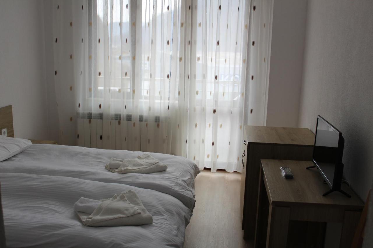 Къща За Гости Мишурови Smolyan Ngoại thất bức ảnh
